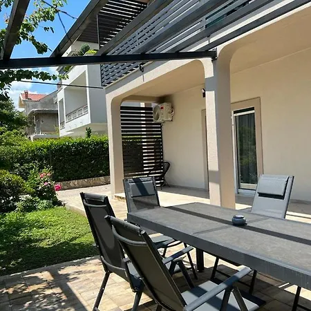Apartment Gemini Kastela