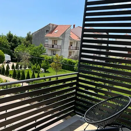 Gemini * Kastela